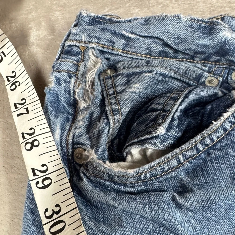 Levi’s Men’s 501 Original Fit Button Fly 100% Cotton Worn In Blue Jeans Size 38